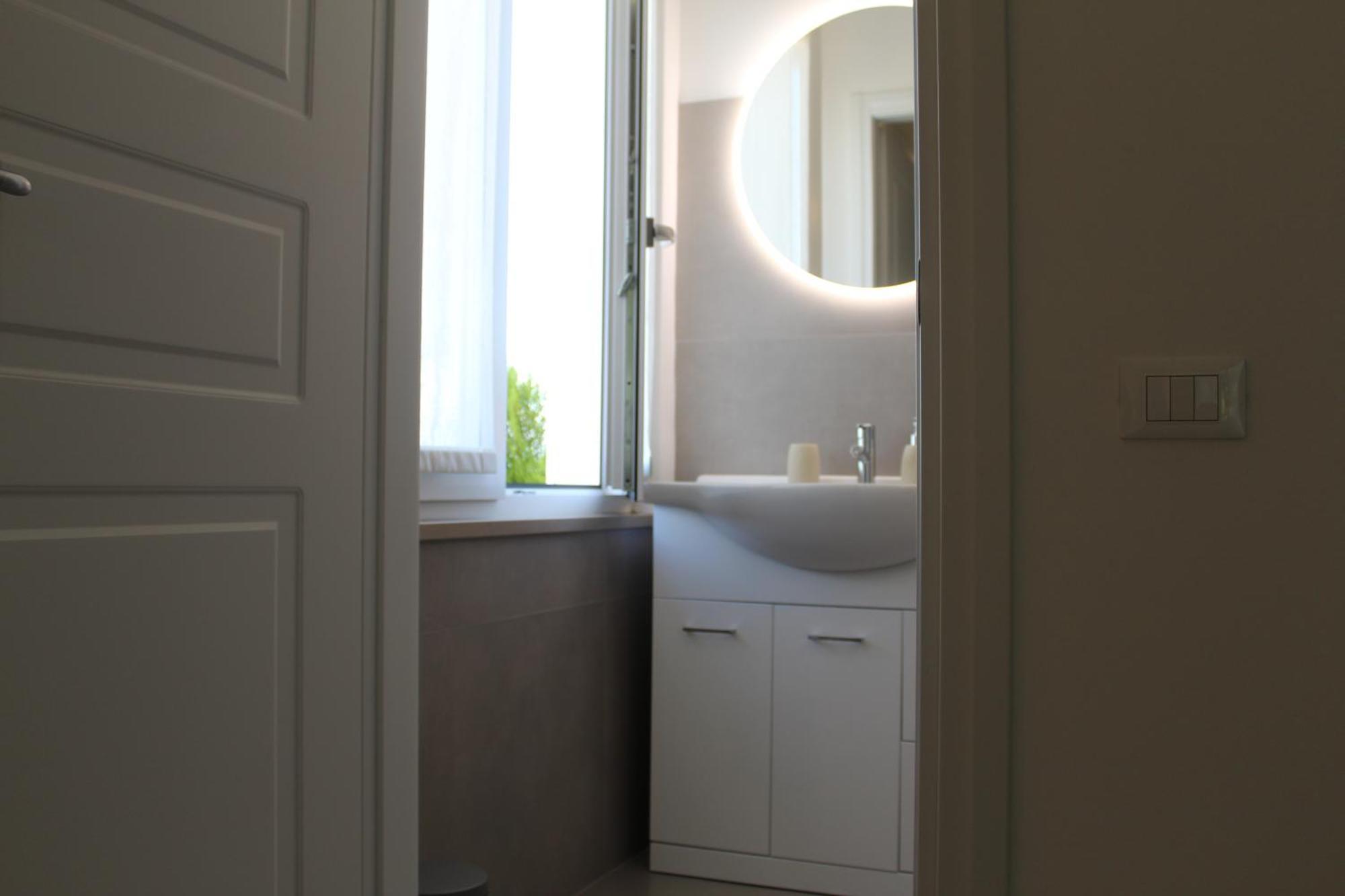 Villa Forte Salvi - Rooms Peschiera del Garda Dış mekan fotoğraf