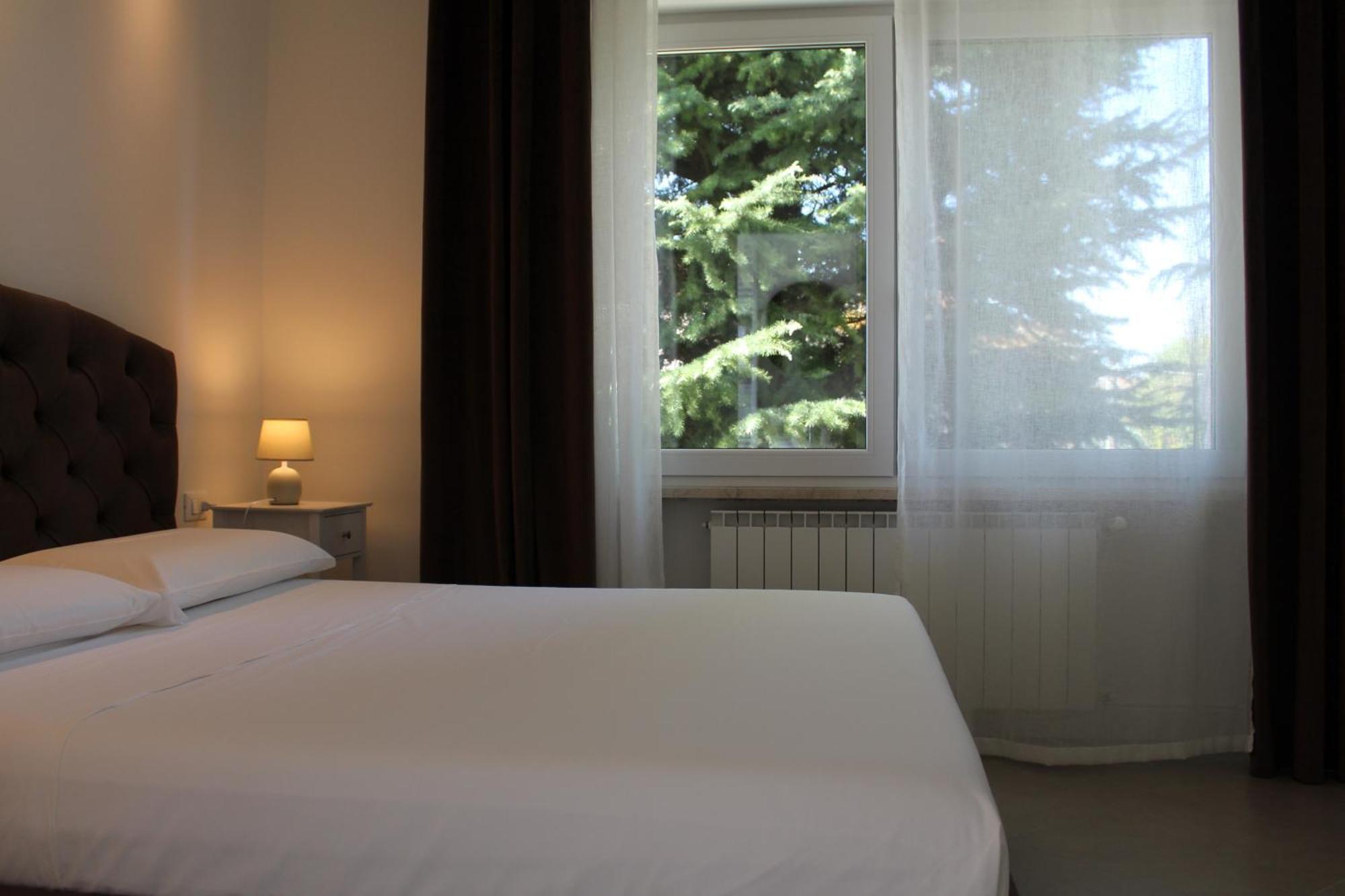 Villa Forte Salvi - Rooms Peschiera del Garda Dış mekan fotoğraf